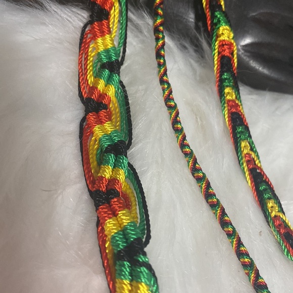 🌸Woven handmade friendship bracelet. Rasta colors 🇯🇲🇿🇦 Made in 🇵🇪 Peru - Picture 3 of 10